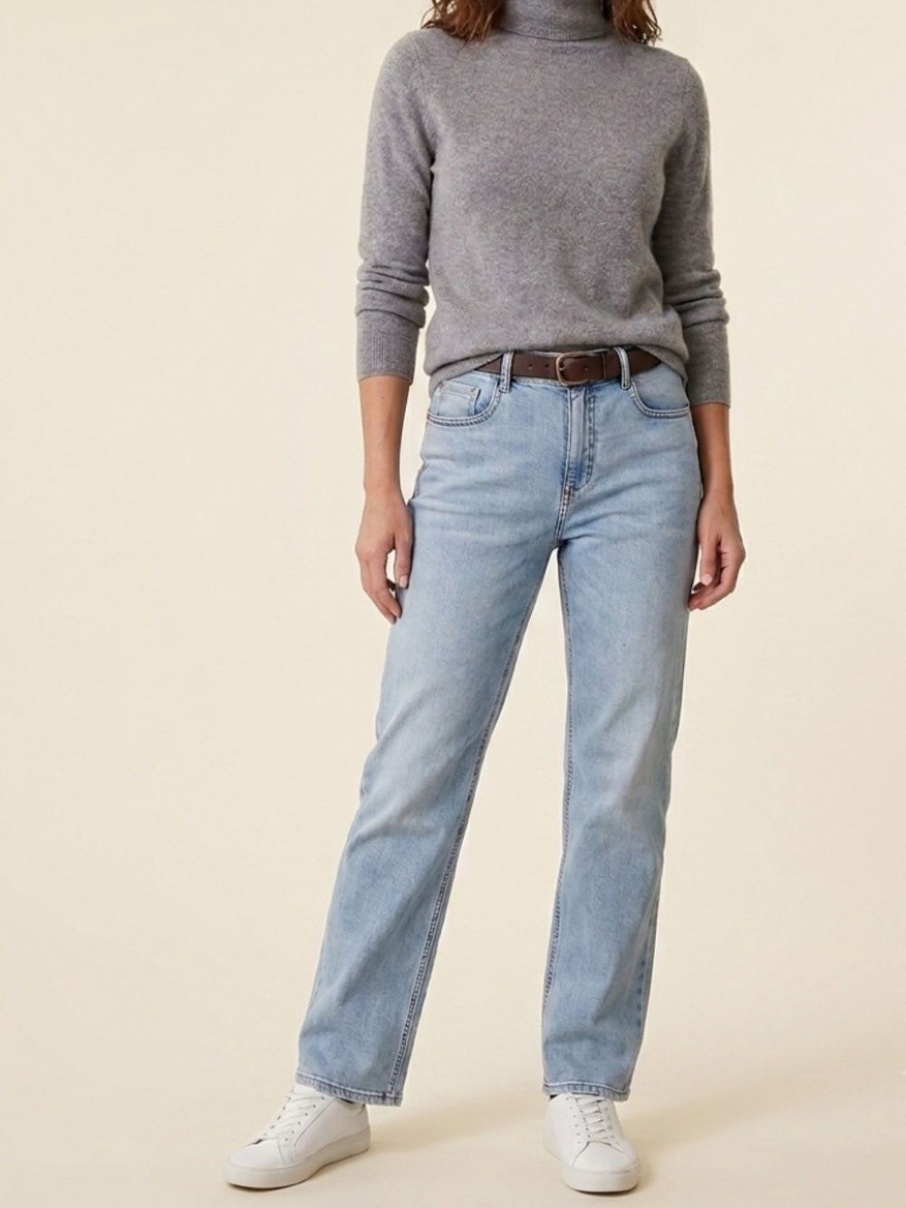 Anthropologie Pilcro Light Wash Straight Leg Jeans Size 28